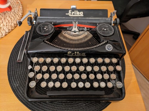 Schreibmaschine erika der - erika,